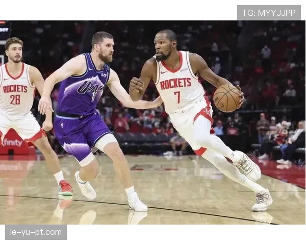 亨克持续打磨进攻体系，全新战术引发广泛关注