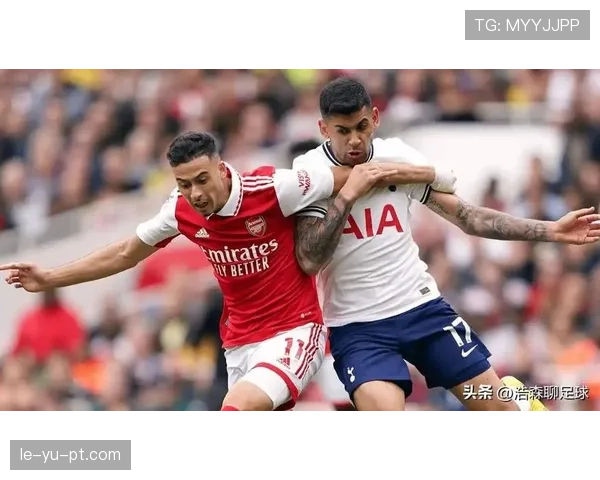 南安普顿主场迎战阿森纳，表现稳健争夺英超关键三分