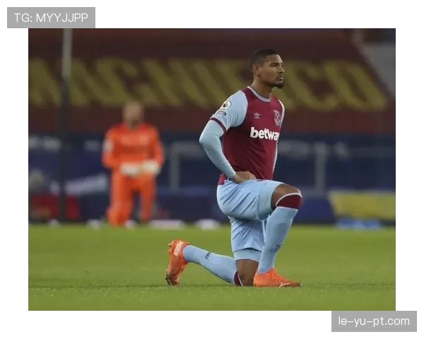 从阿贾克斯核心到西汉姆关键先生：库杜斯的生涯转折